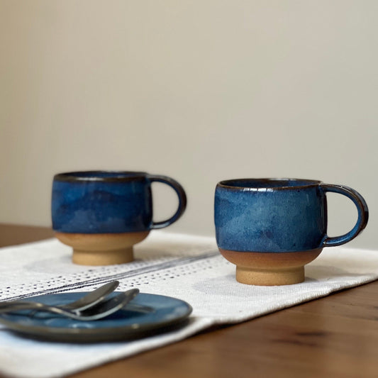 Retro Minimalist Footed Ceramic Tea Cup Elegant Two-Pack Set
