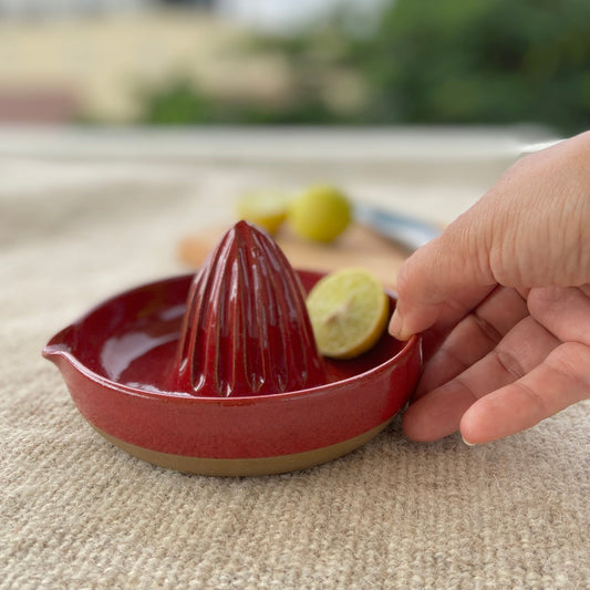 Sienna Stoneware Citrus Juicer Handcrafted White & Green Glaze 150ml