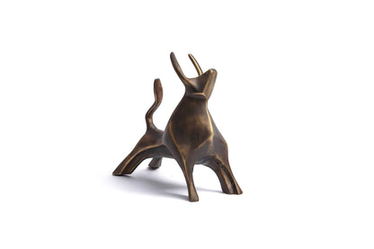 Handcrafted Brass Bull Sculpture – Luxury Gold Finish Décor