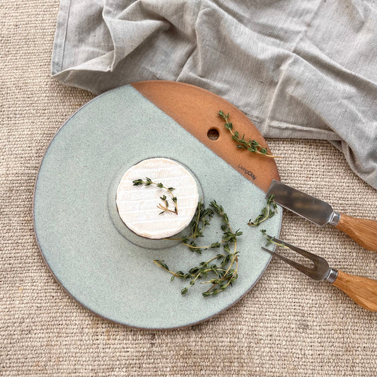 Handcrafted Clay Charcuterie Board with 25.5 cm Diameter