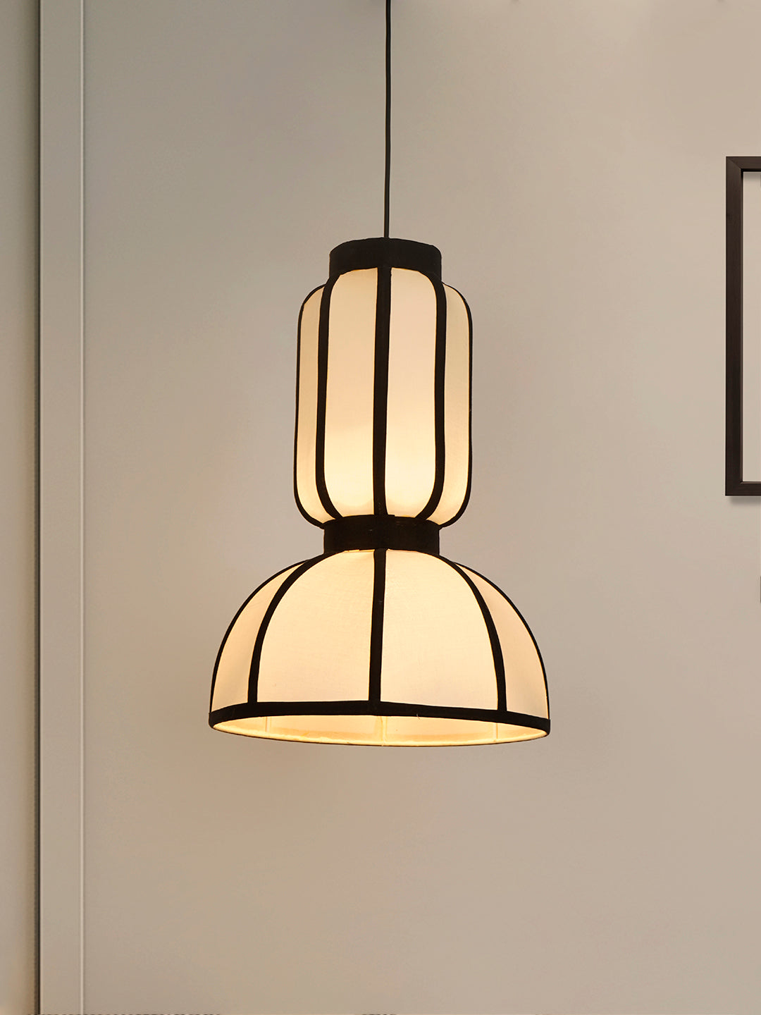 White Fabric 1-Light Capsule Pendant – 45.7 cm