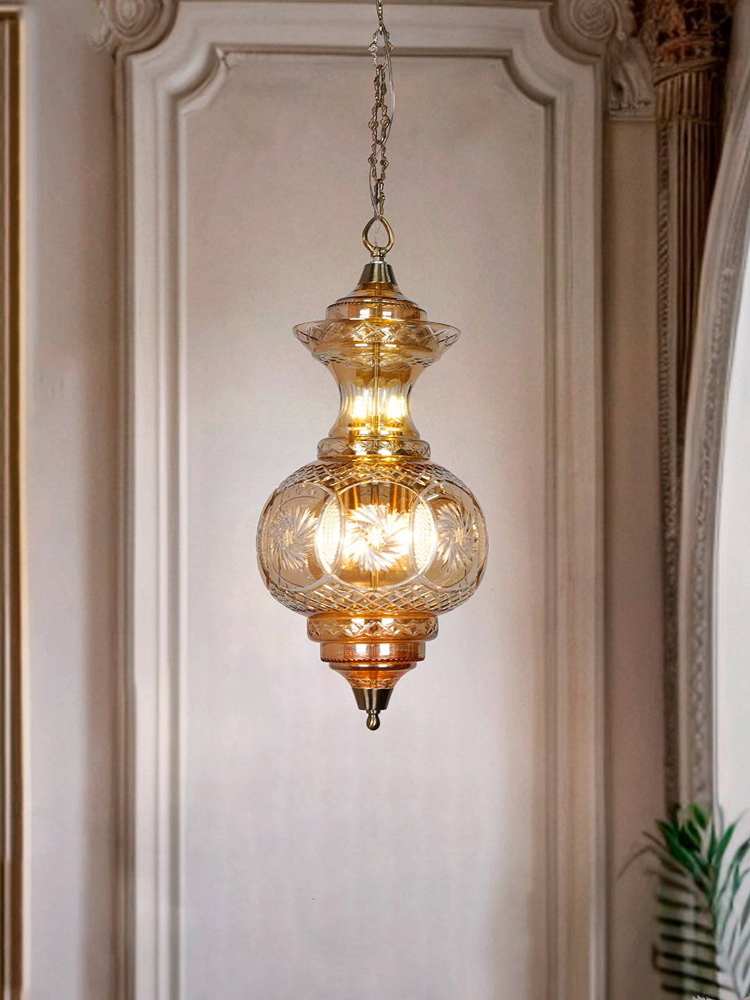 Golden Luster Hand-Cut Glass 1-Light Pendant Light – 30.5 cm