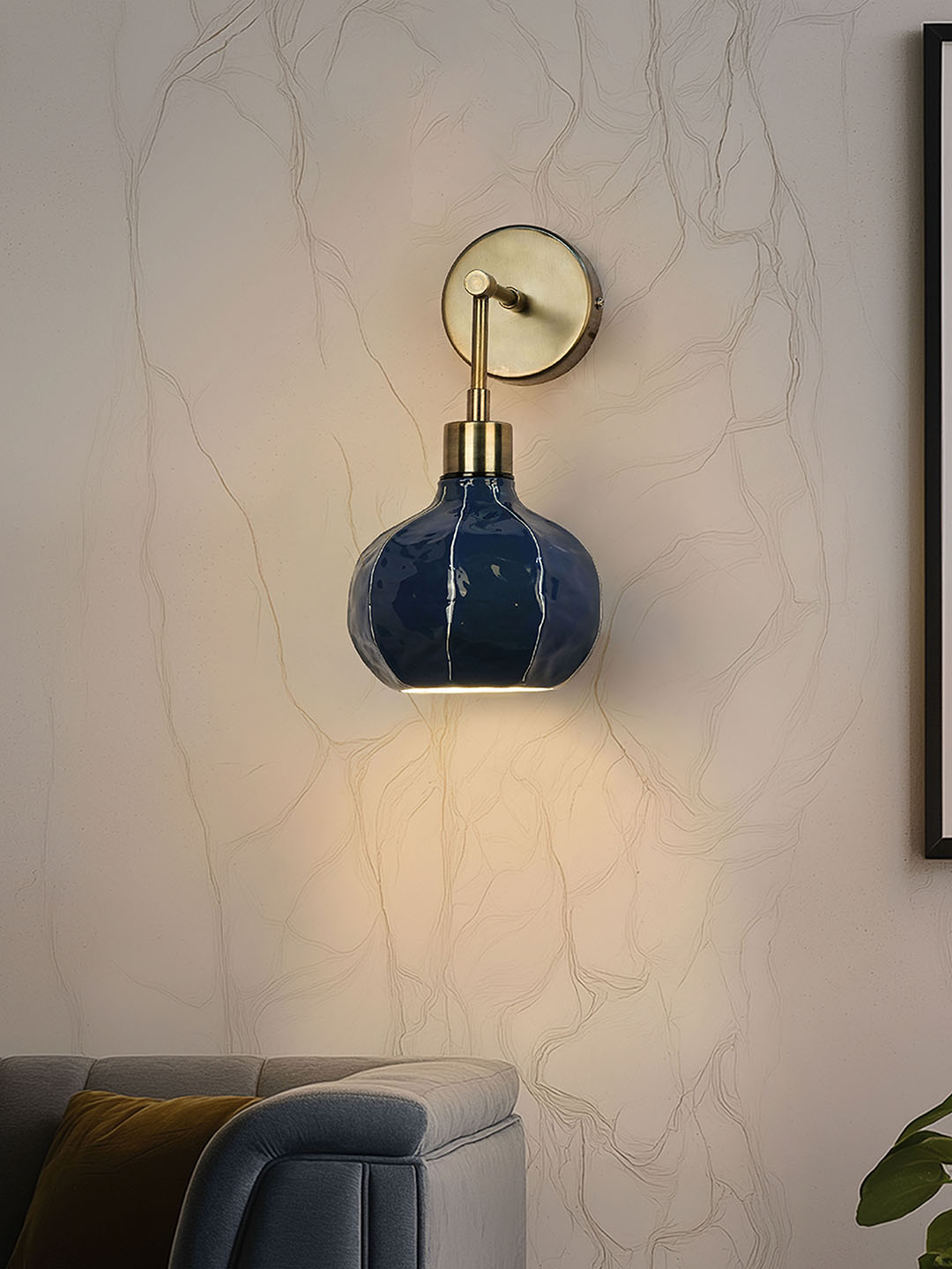 Brass Antique Mild Steel 1-Light Wall Sconce – 30.5 cm