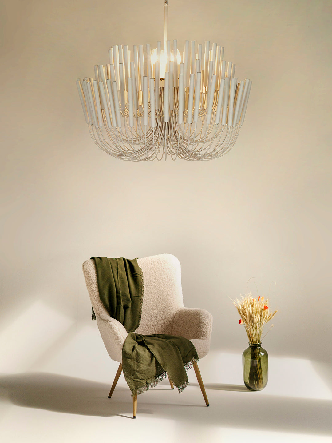 Rustic Off-White Mild Steel 6-Light Chandelier – 76.2 cm