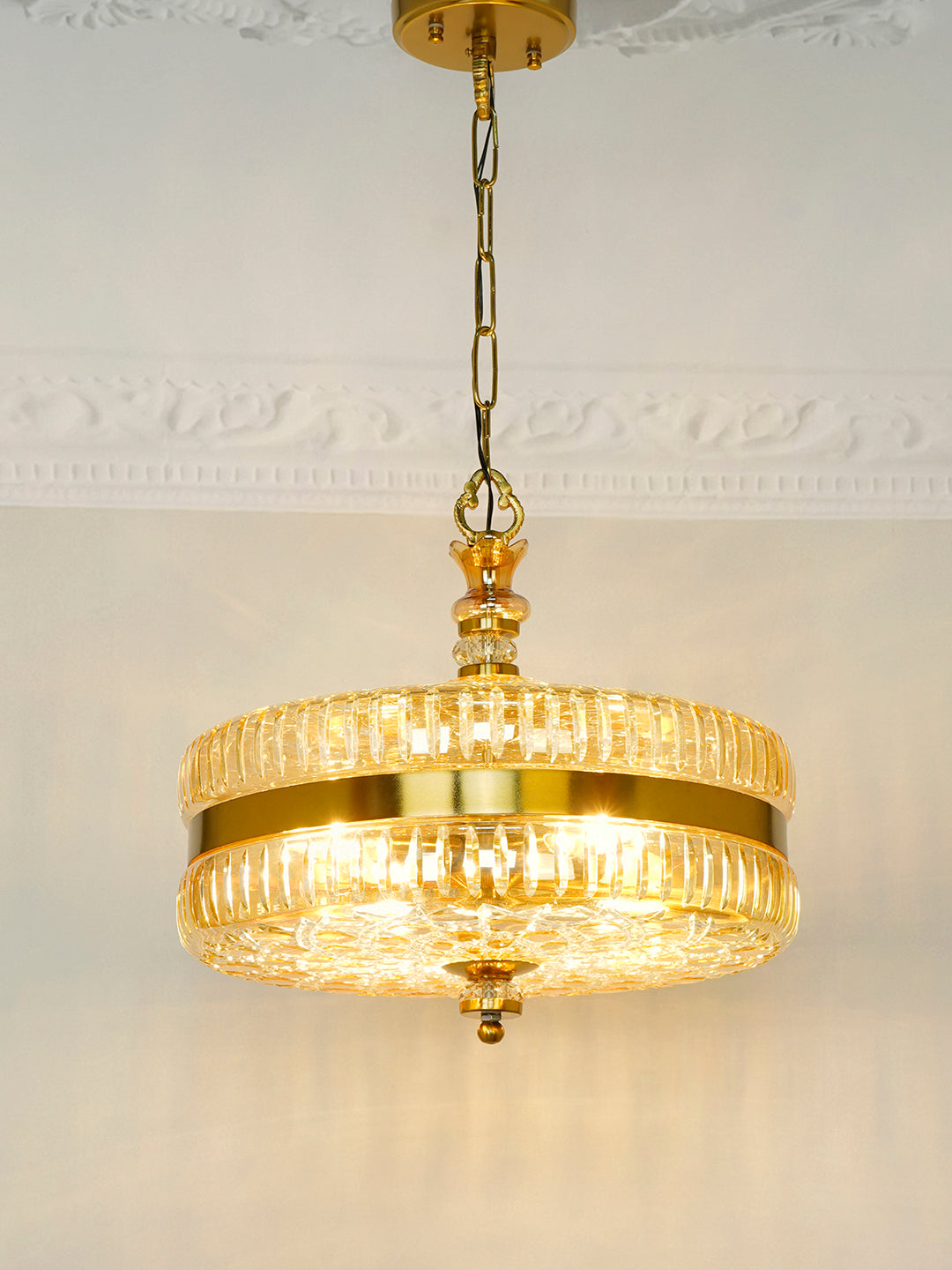 Gold Hand-Cut Glass 4-Light Pendant Light – 40.6 cm
