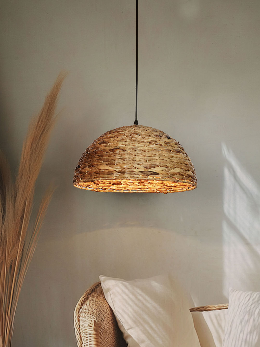 Rustic Natural Sea Grass Woven 1-Light Pendant – 38.1 cm