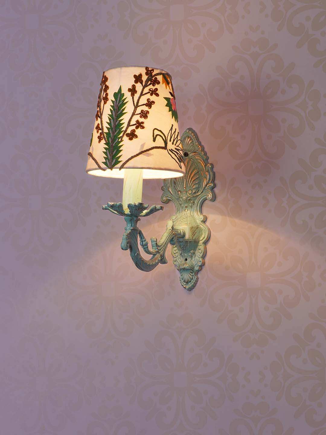 Distressed Green Fabric Aluminium 1-Light Wall Sconce – 27.2 cm