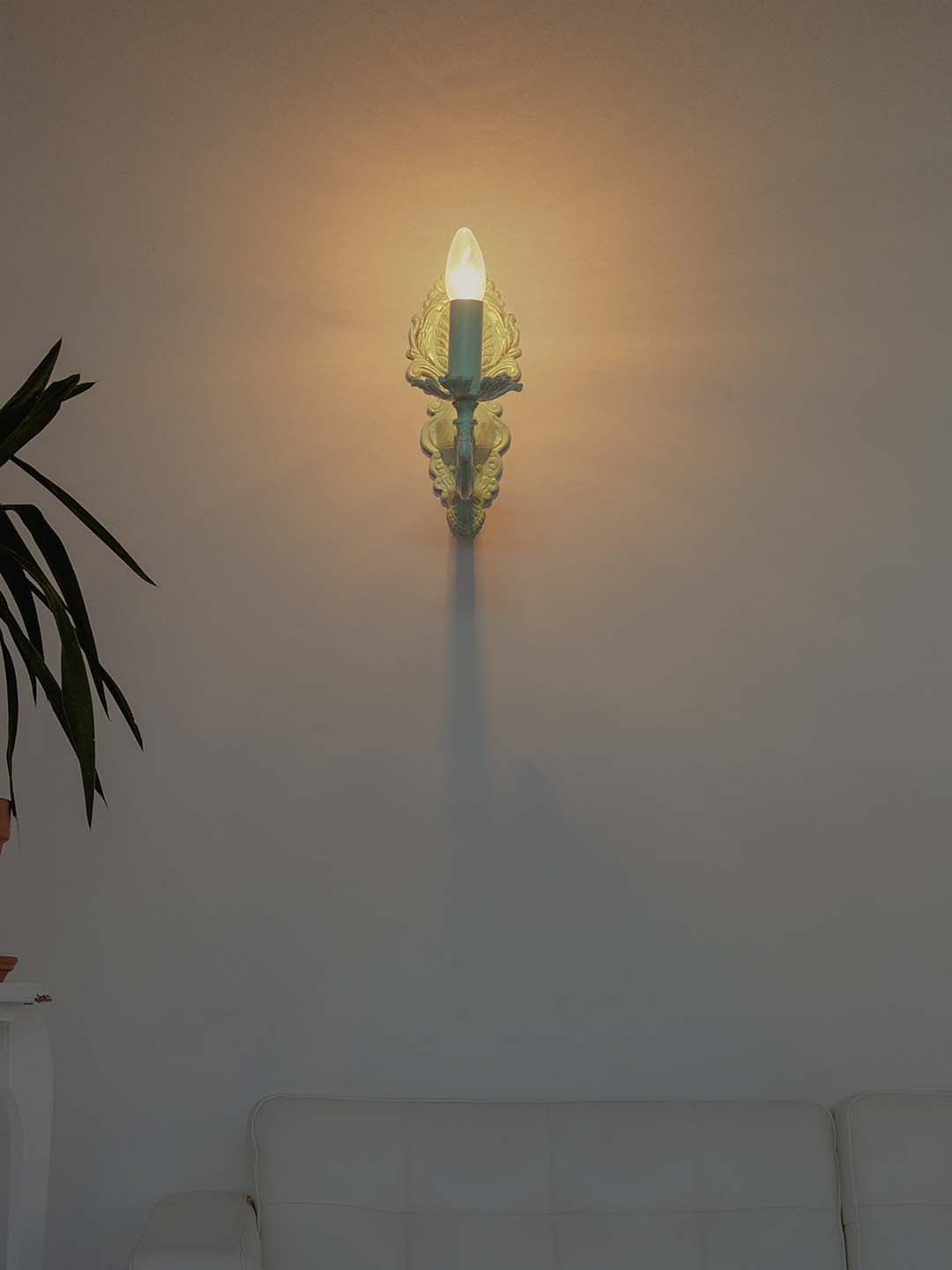 Distressed Green Cast Aluminium 1-Light Candelabra Wall Sconce – 27.2 cm