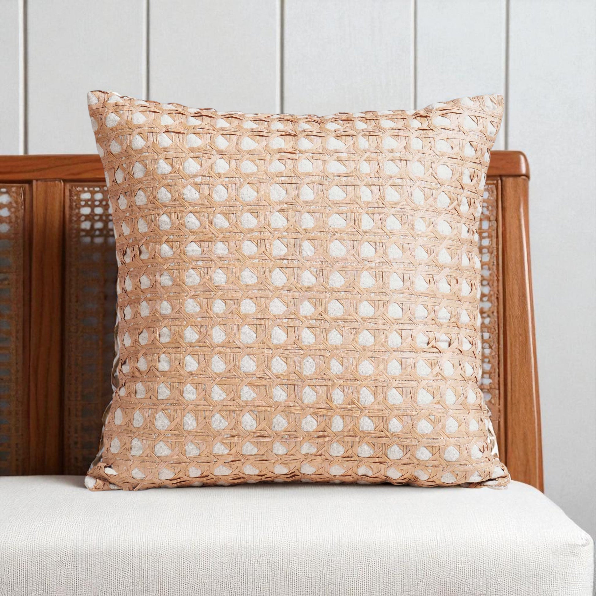 Pure Elements Luxury Hand-Interlaced Faux Raffia Pillow Cover 18x18
