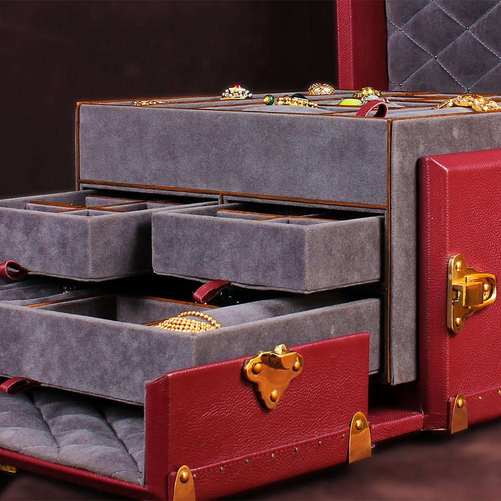 Maroon Glory Premium Leather & Brass Jewelry Trunk – Elegant Storage