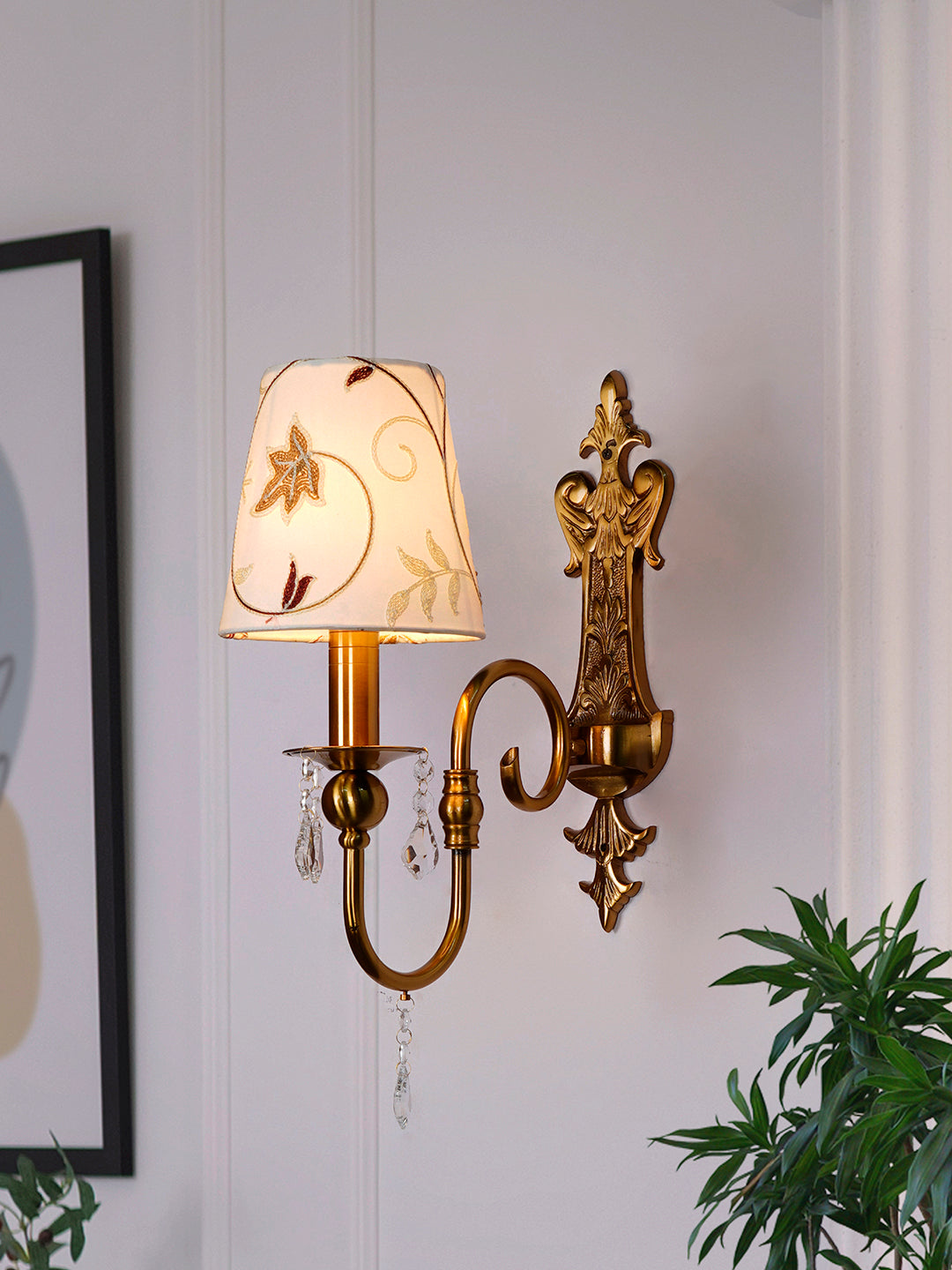 Brass Antique Aluminium 1-Light Wall Sconce – 50.8 cm
