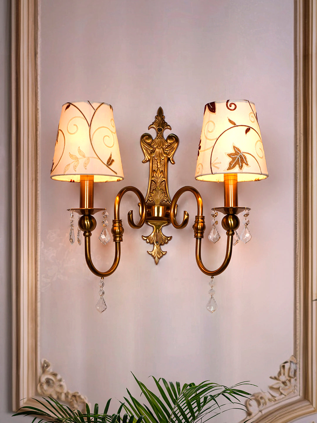 Brass Antique Fabric Aluminium 2-Light Wall Sconce – 45.7 cm