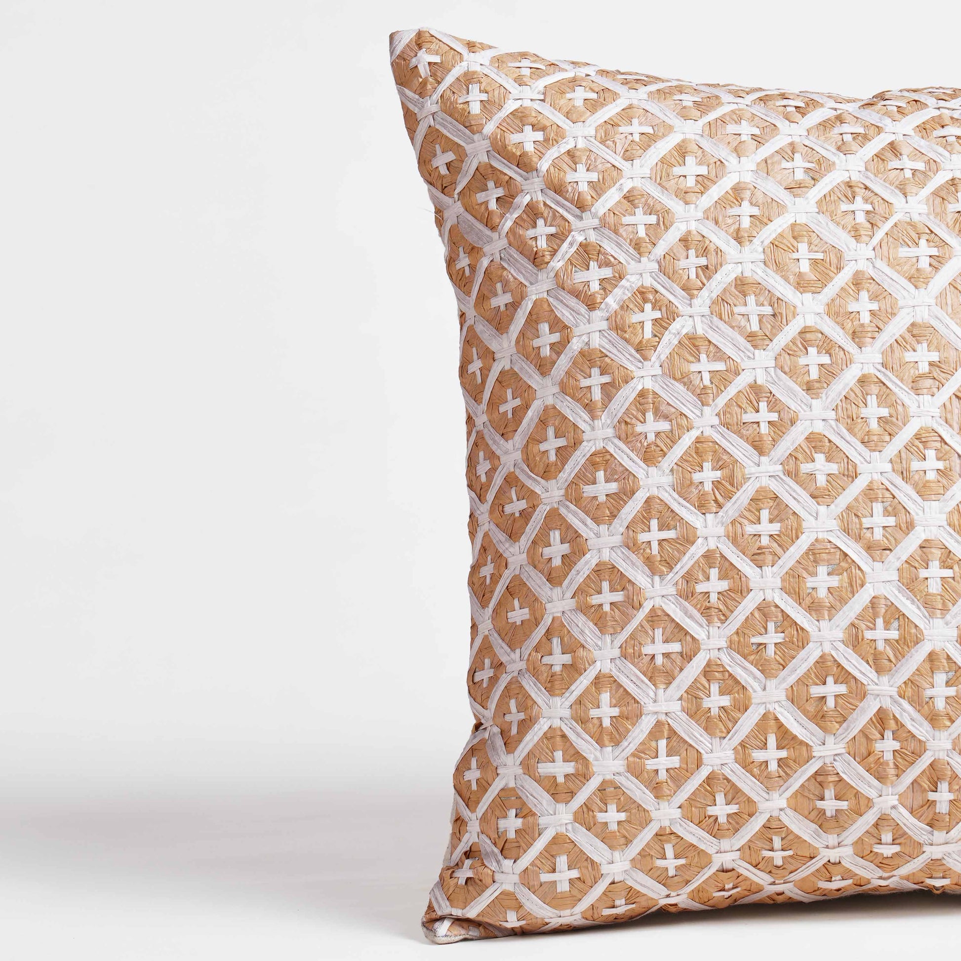 Pure Elements Hand-Interlaced Faux Raffia Pillow Cover 18x18
