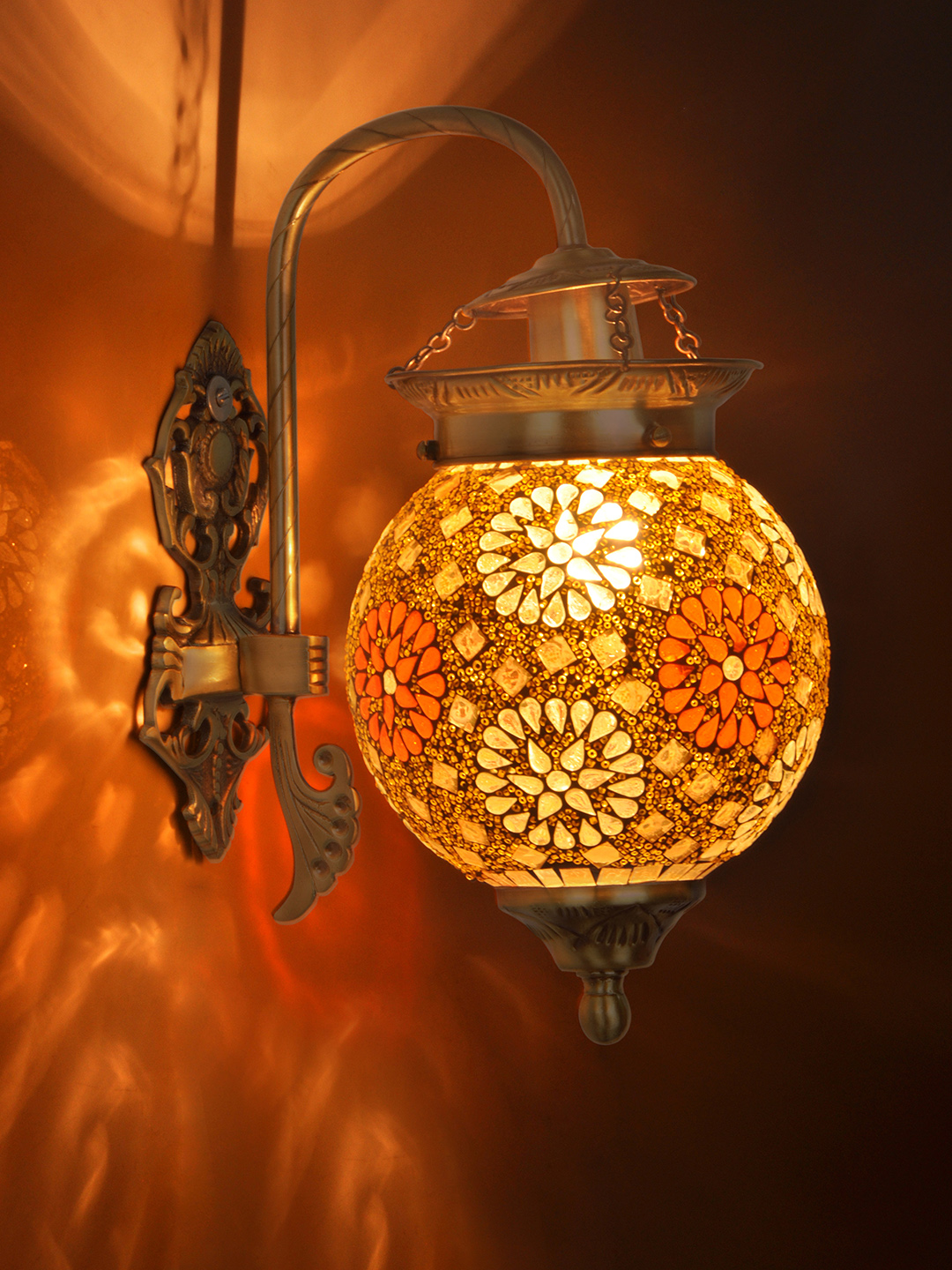 Brass Antique Glass Brass 1-Light Wall Sconce – 30.5 cm