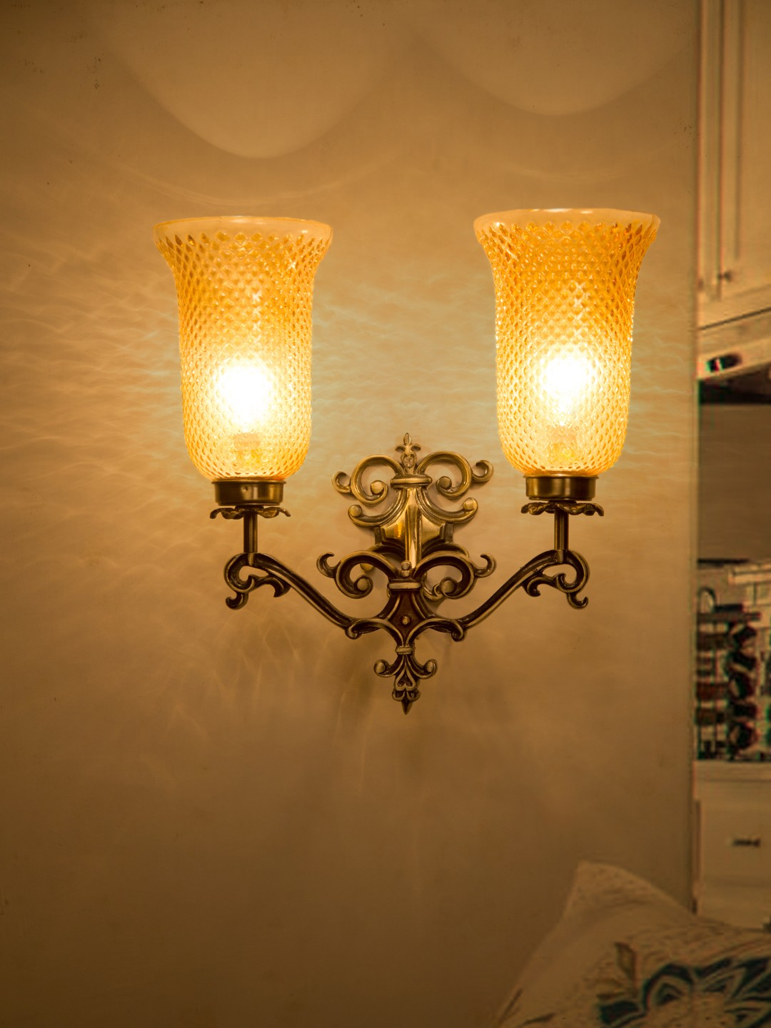 Brass Antique Aluminium Glass 2-Light Wall Sconce – 41.9 cm
