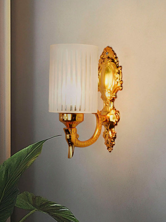 Elegant Gold Traditional Wall Sconce with Frosted Hand-Cut Glass Shade