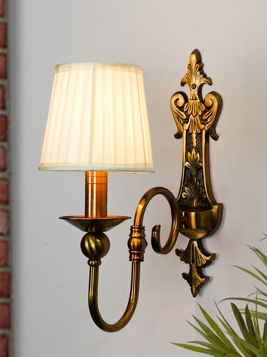 Elegant Gold European-Style Single Light Steel Wall Sconce with Pleated Fabric Shade