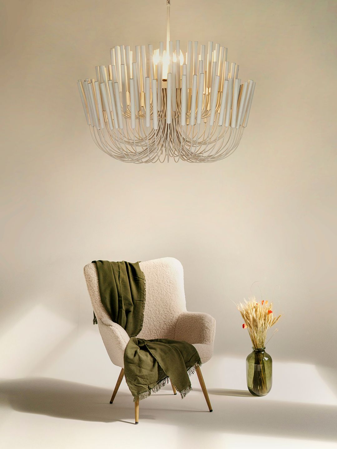 Chic Off-White Modern Chandelier: Sculptural Candle Sticks for Elegant Homes