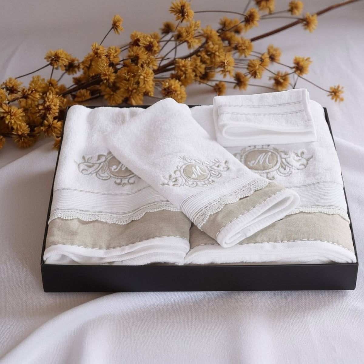 GIFT PACK - Luxury Towel Set – 4 Pieces | Customizable with Monogram | Linen Appliqué and Embroidery