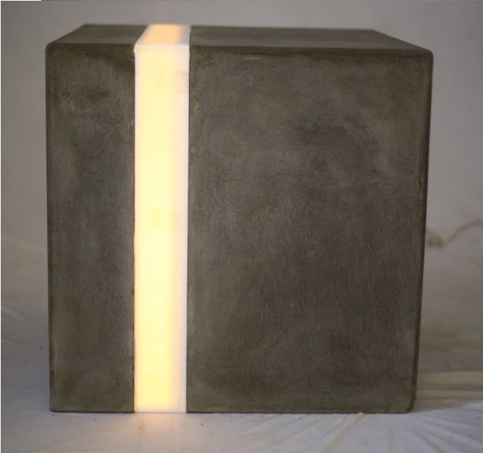 Side Table Concrete Corian front view