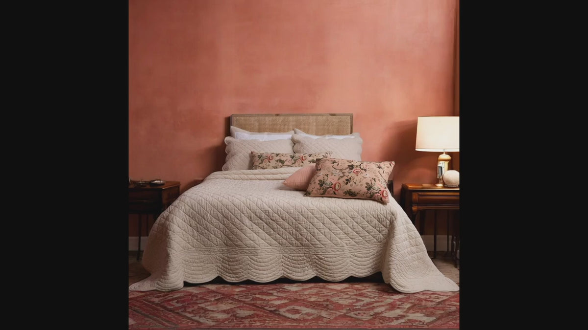 Amour Scalloped Quilt Bed Set | Beige Linen-Cotton Blend | Diamond Quilting | Handmade