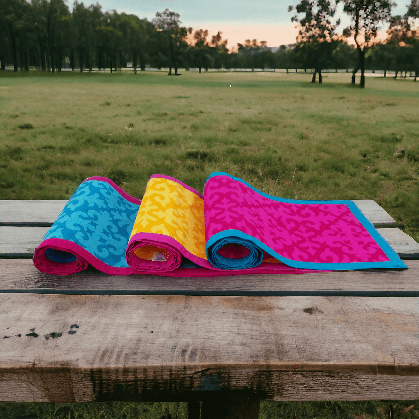 Bright Pink Shyrdak Cotton Table Runner – Vibrant Moroccan Pattern