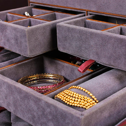 Maroon Glory Premium Leather & Brass Jewelry Trunk – Elegant Storage