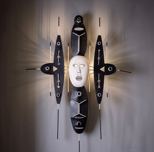 Mask wall lamp