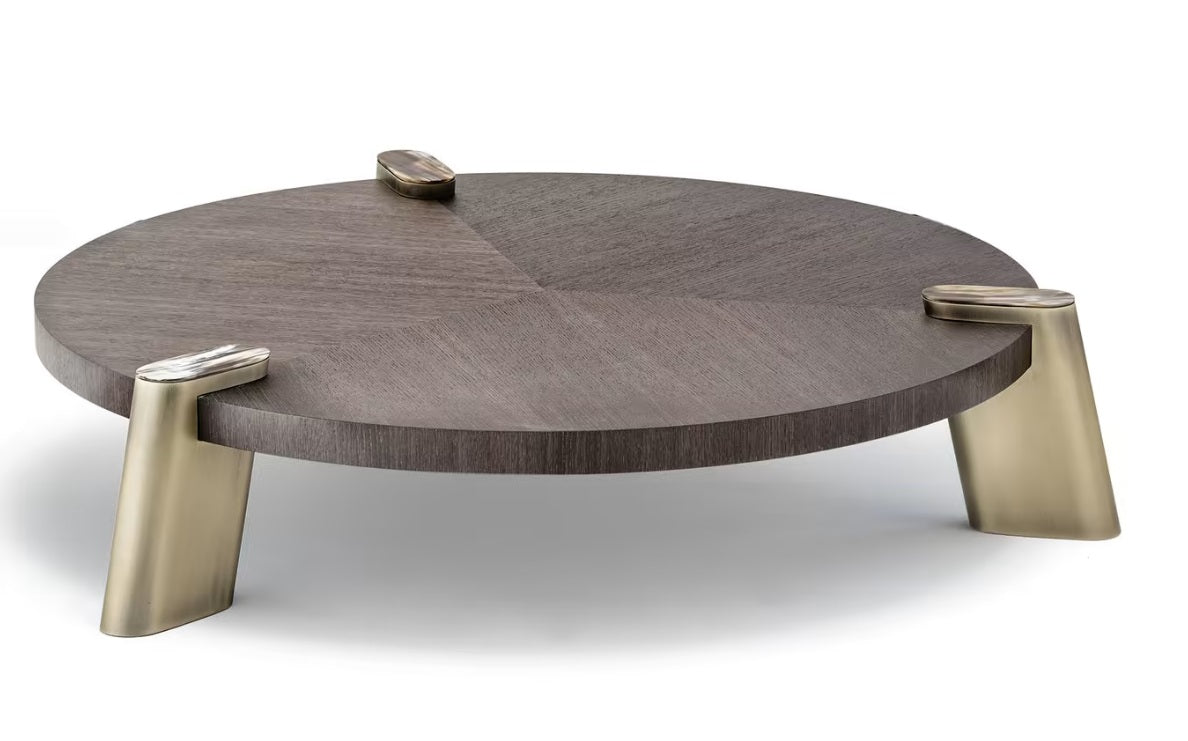 Elegant Nested Oak Veneer Coffee Table Set with Brass Accents
