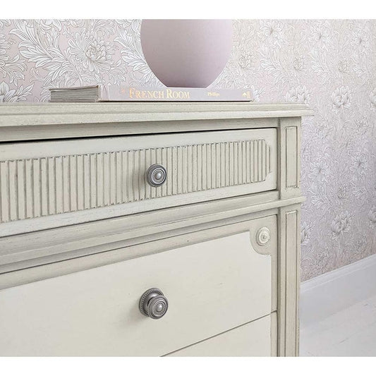 Vintage Chest Of Drawer