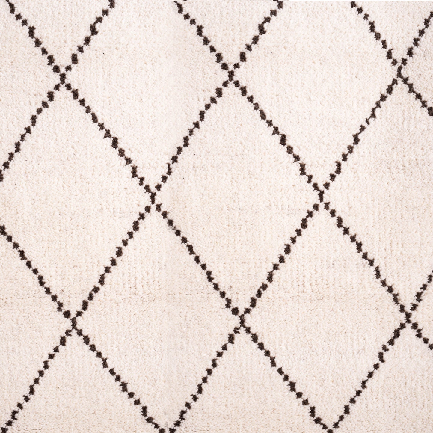 Hand Tufted Moroccan Wool Rug White Black 36×60 & 48×72