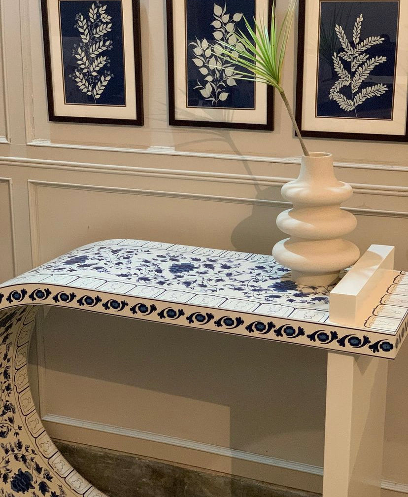 Qinghua modern entryway console