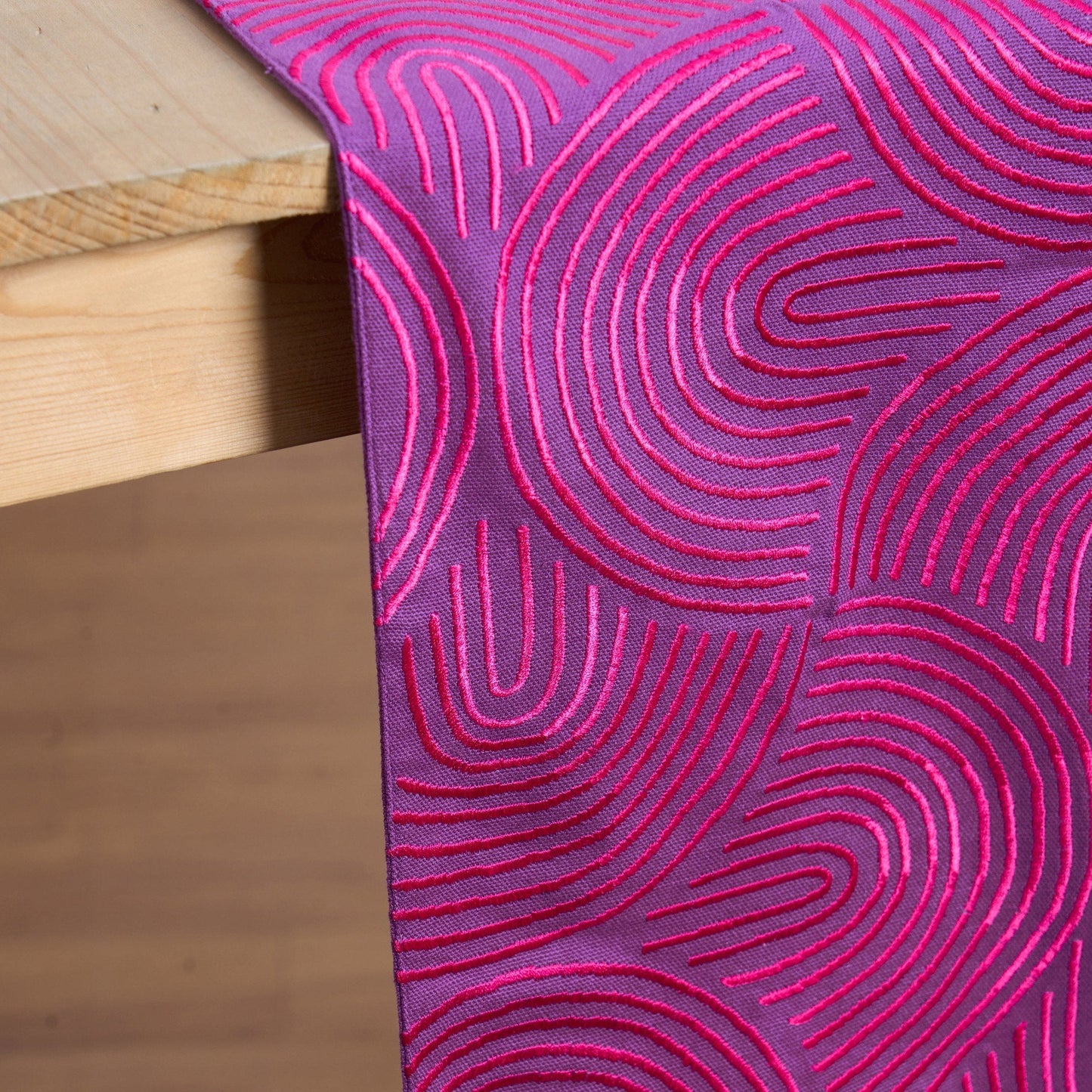 Plum Embroidered Cotton Table Runner – Modern Retro Geometric Design