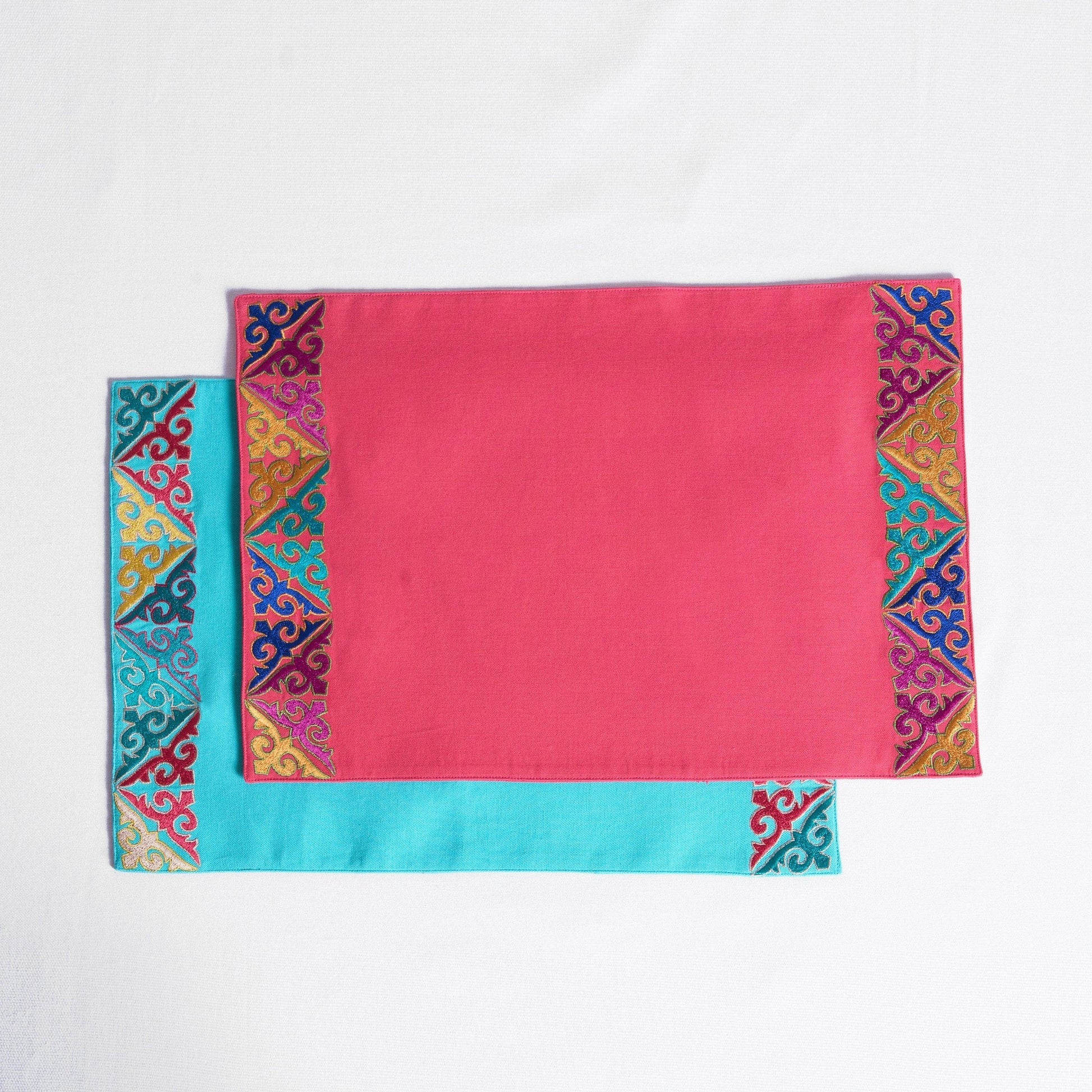 Coral Red Hand‑Embroidered Cotton Placemat Set – Geometric Shyrdak Design