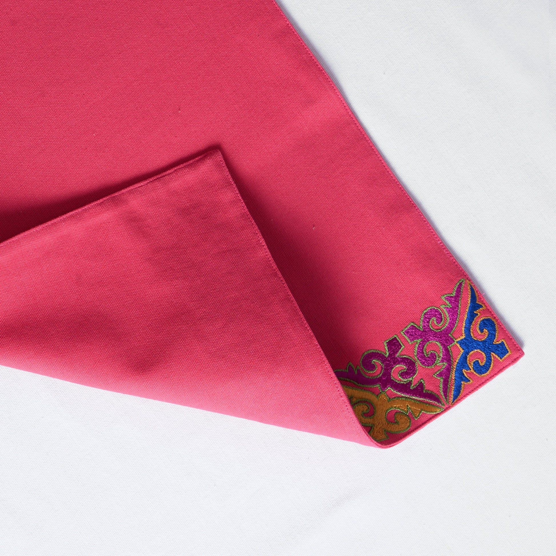 Coral Red Hand‑Embroidered Cotton Placemat Set – Geometric Shyrdak Design