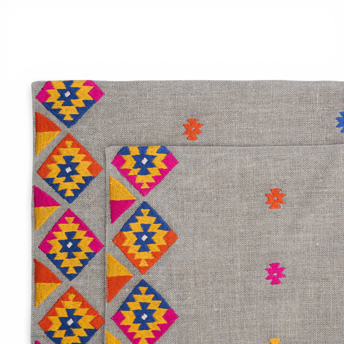 FOLK - Embroidered Linen Kilim Patterned Table Mat Sets