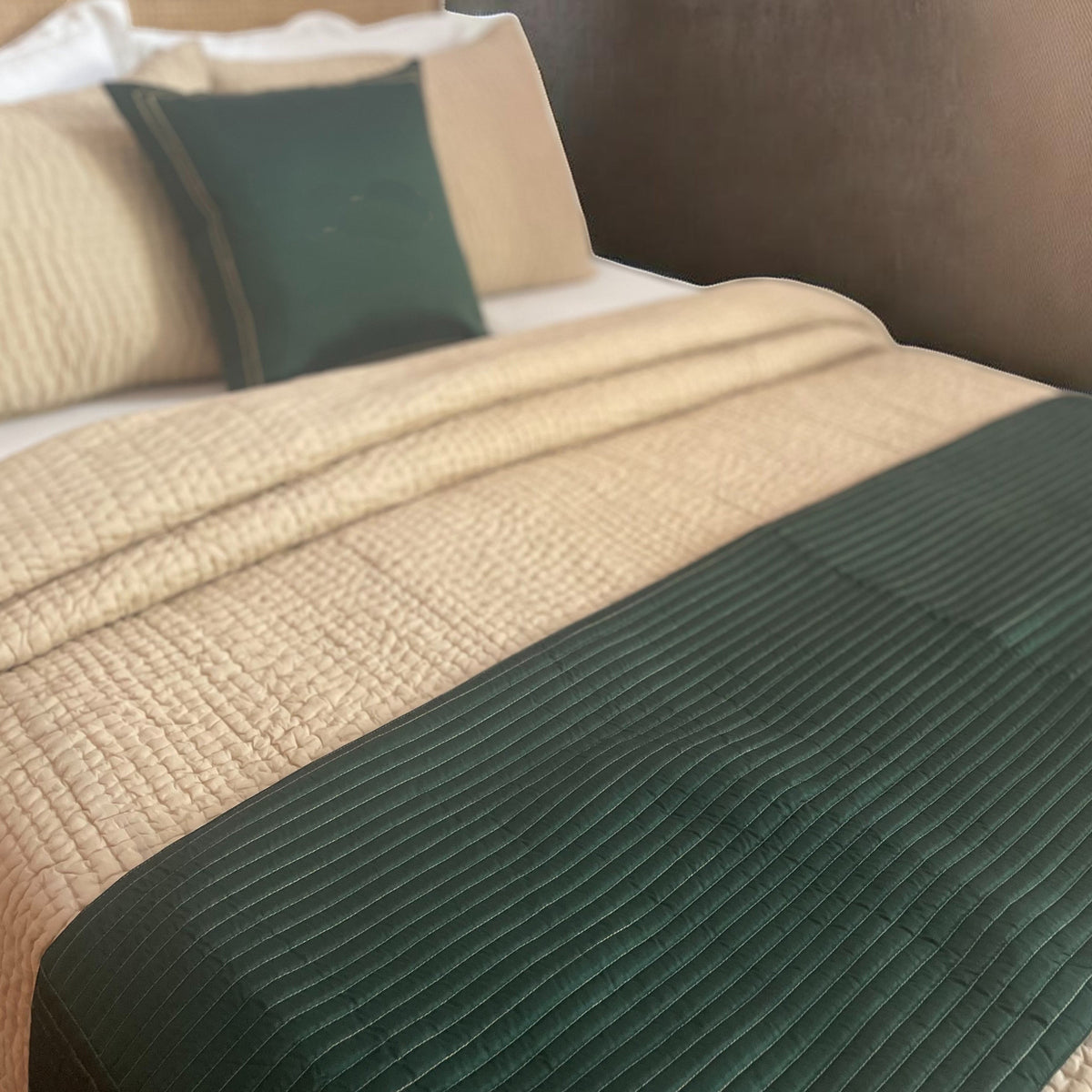 TROPICAL GREEN Quilted Bed Runner Set With Throw Pillow cover