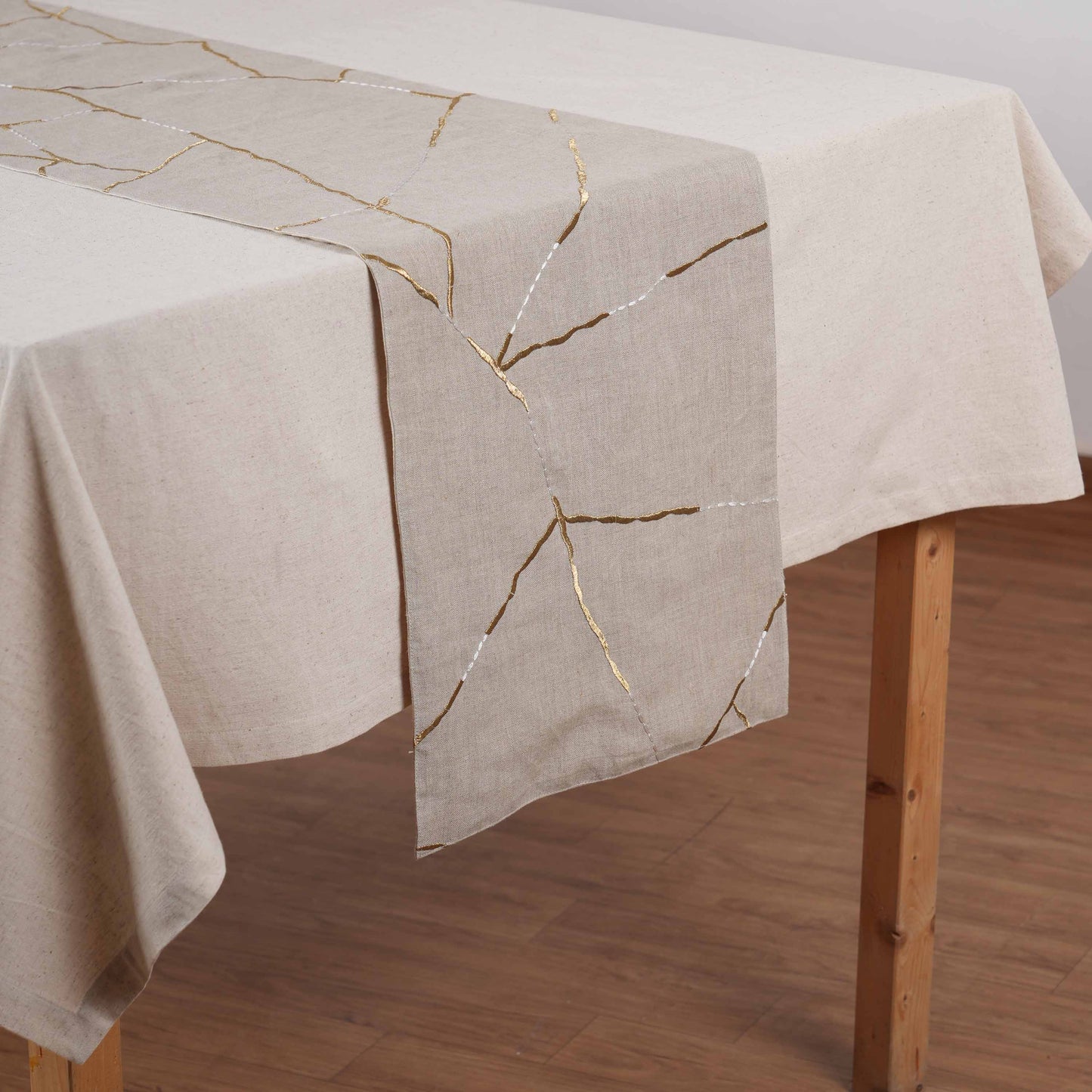 Kintsugi Linen Table Runner – Gold & White Silk Embroidery Japanese Inspired Décor
