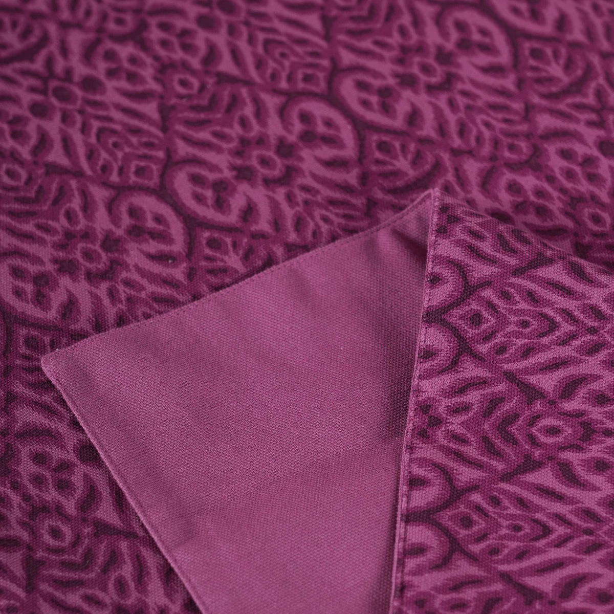 IKAT PRINT - Plum colour cotton Bed runner set - King / Queen / Twin Size