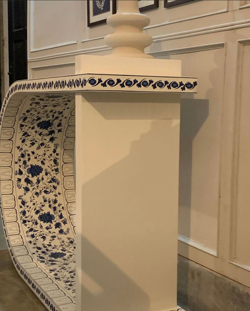 Qinghua modern entryway console