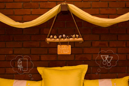 Bird hanging – small