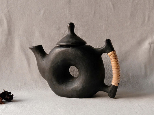 Longpi Black Pottery "Chakra" Teapot Plain
