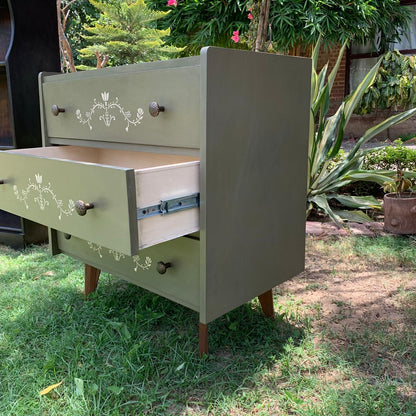 Parisian style Chest of drawers