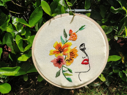 Let your mind flourish - Hand embroidered hoopart