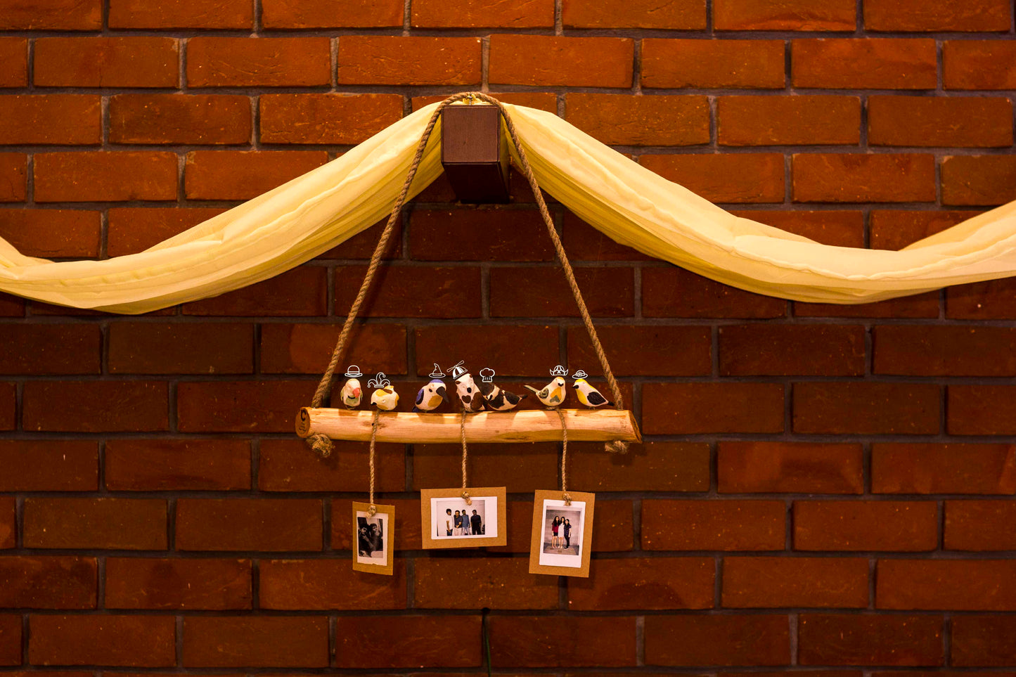 Bird hanging – small